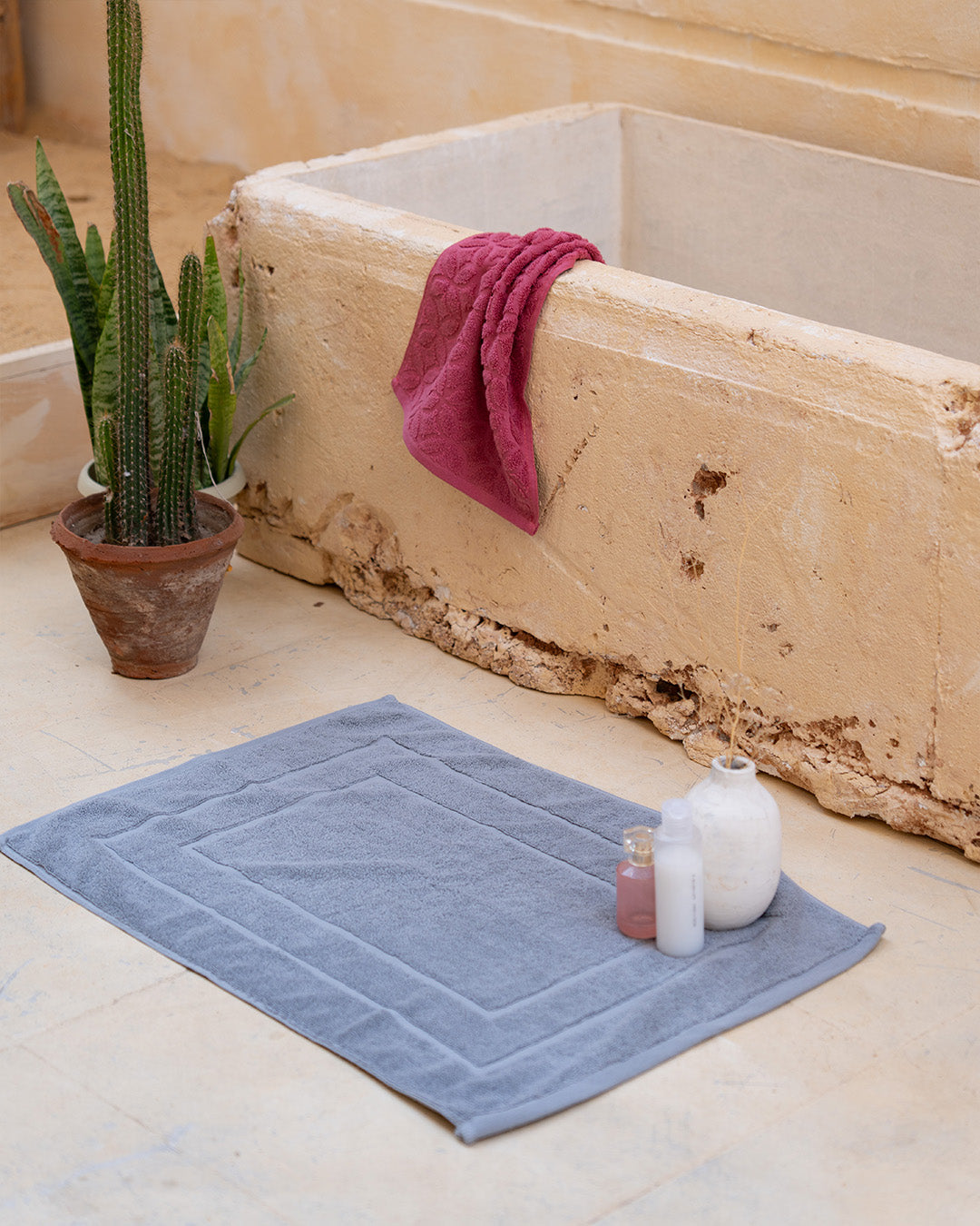 Classic Bath Mat 900 GSM