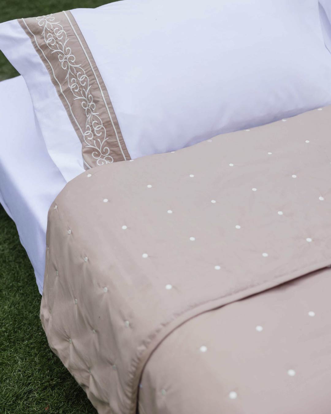 Blush of Love Bedsheet