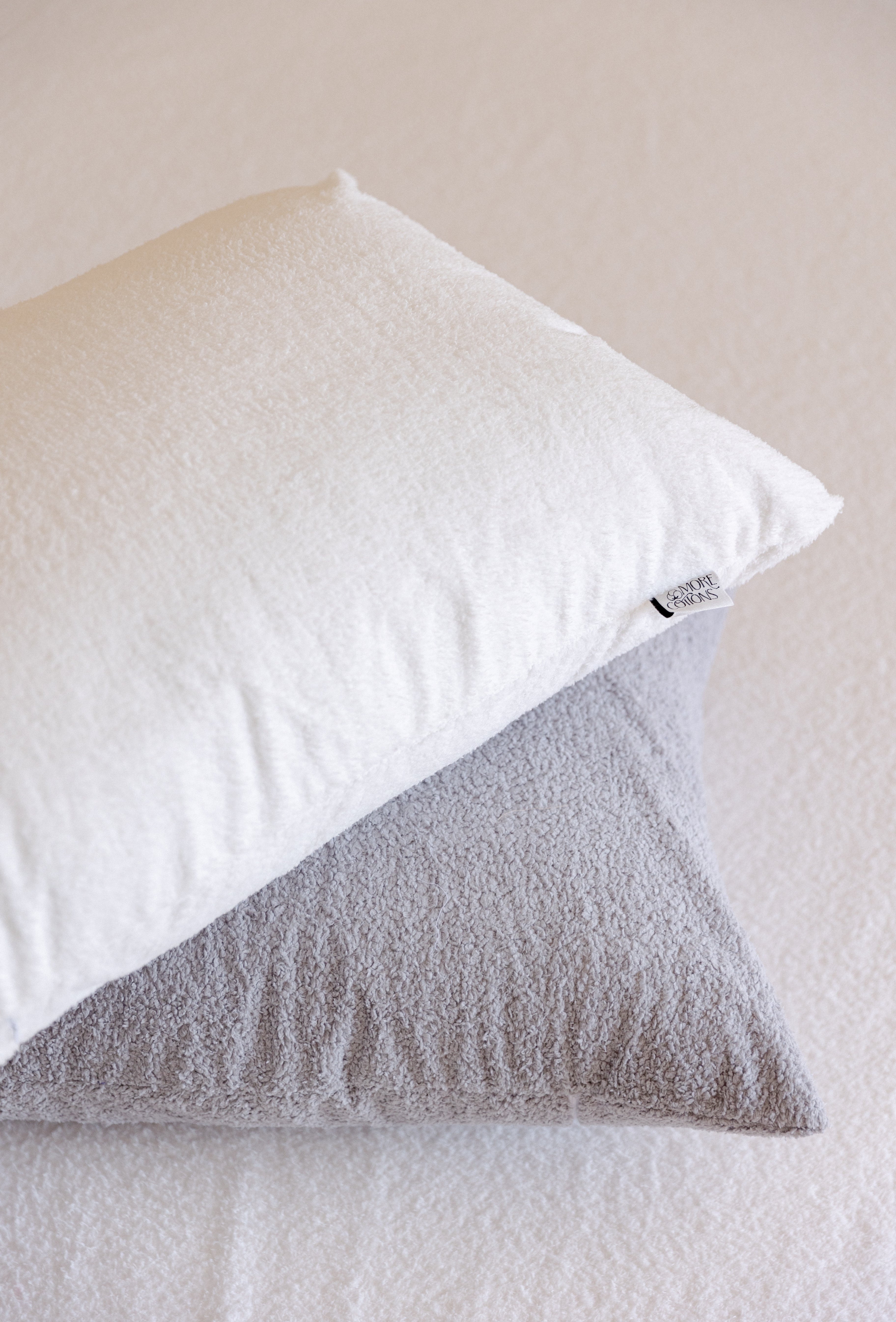 2 Pillow Protectors Set