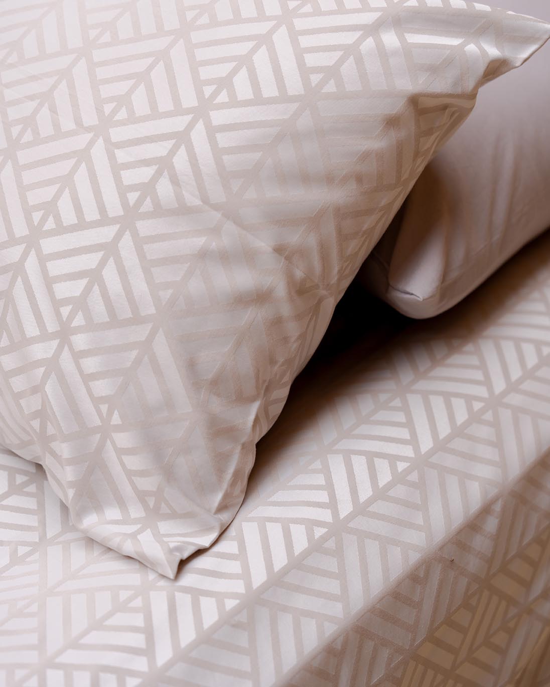 Dune Maze Jacquard Flat Bedsheet