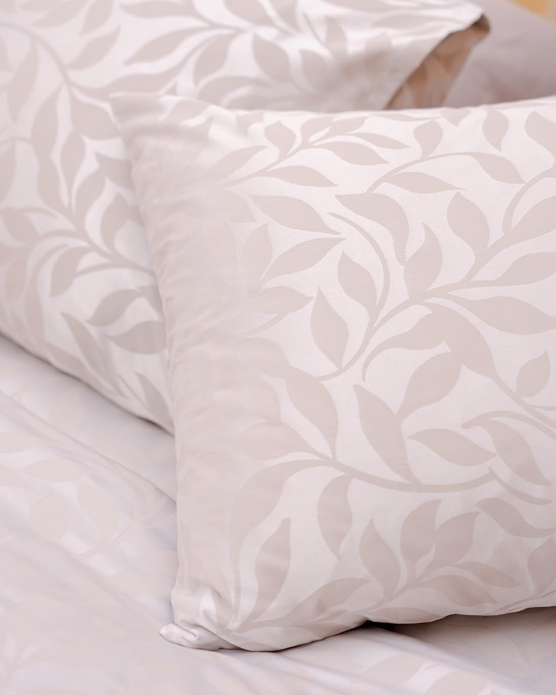 Eden Jacquard Duvet Cover