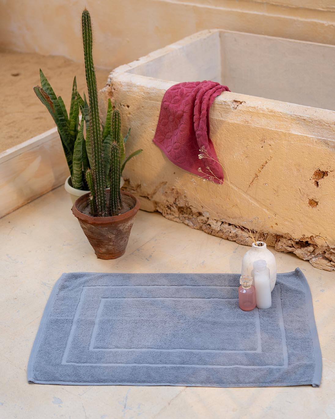 Classic Bath Mat 900 GSM