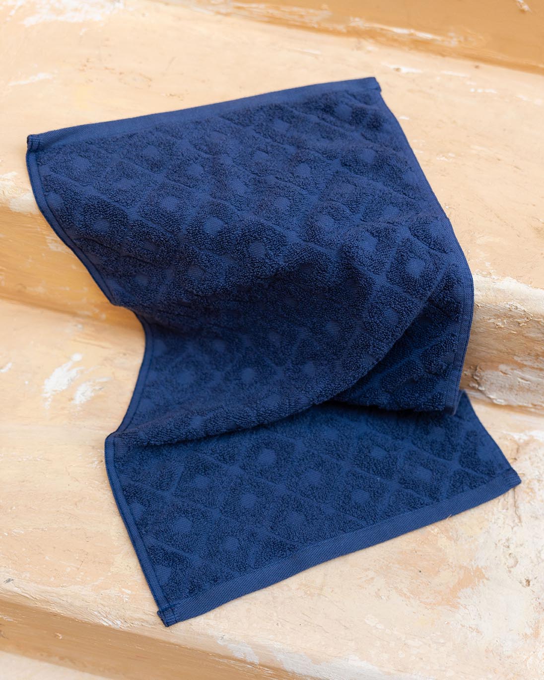 Crystals Jacquard Kitchen Towel