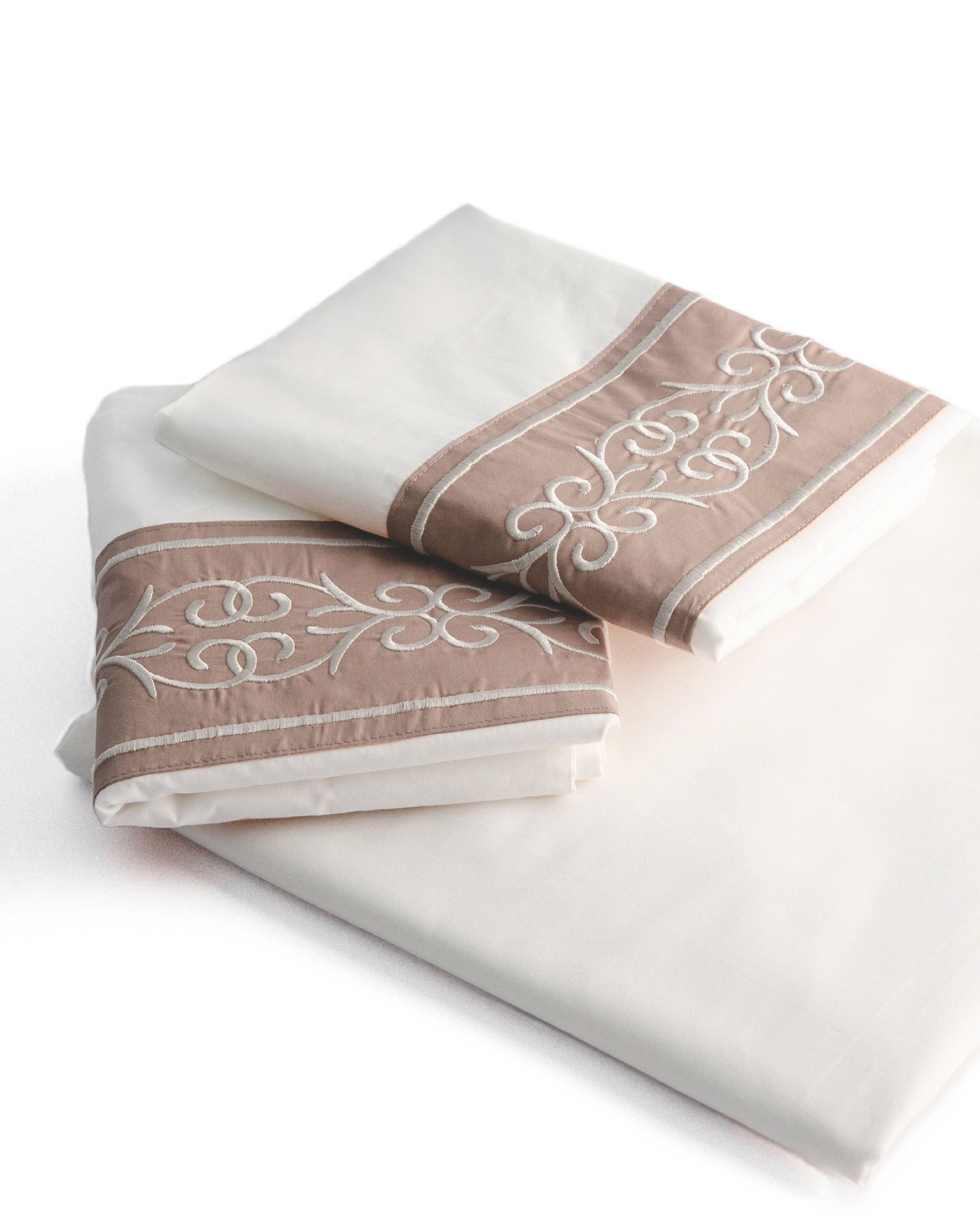 Blush of Love Bedsheet