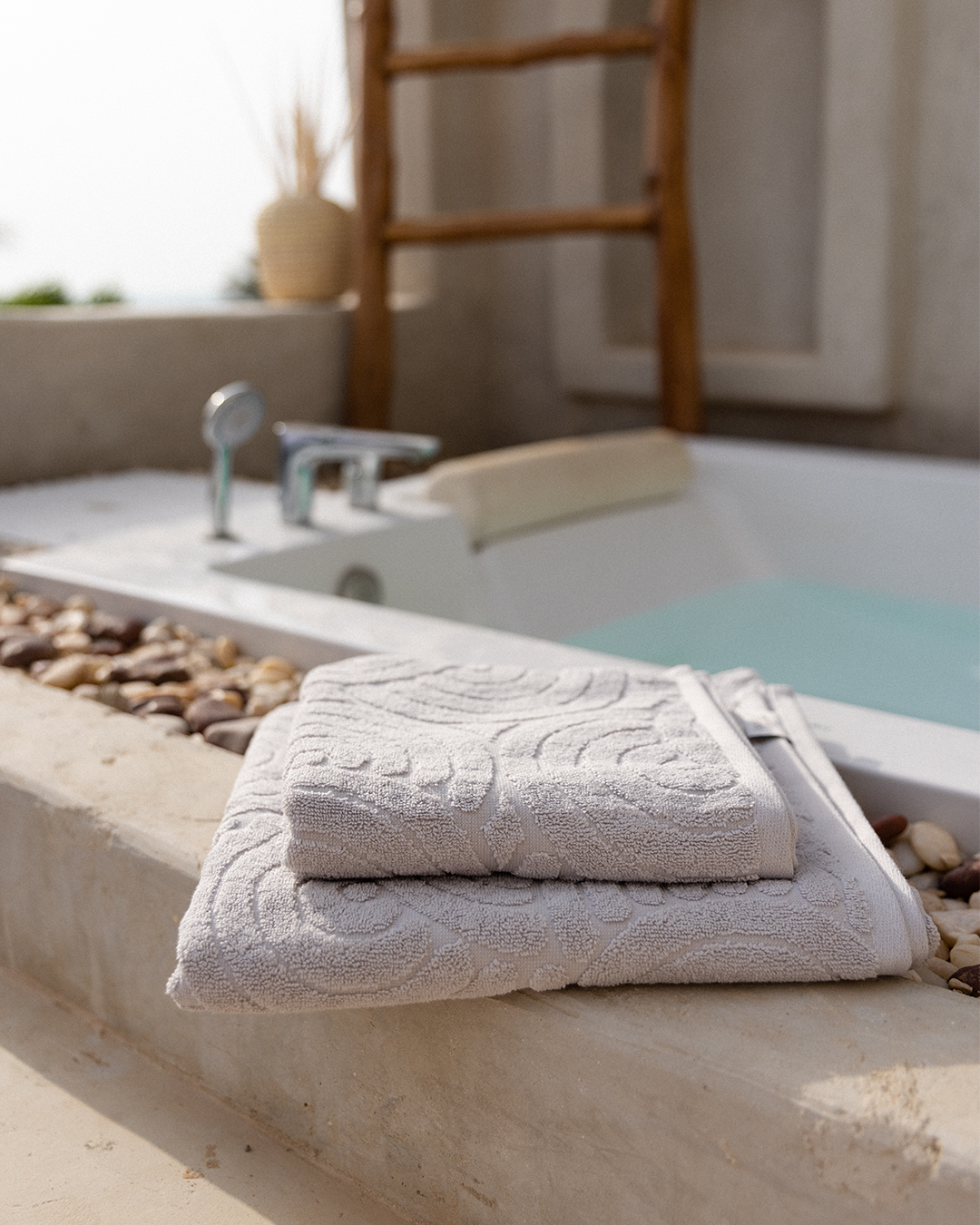 Sunbeam Jacquard Towel 600 GSM