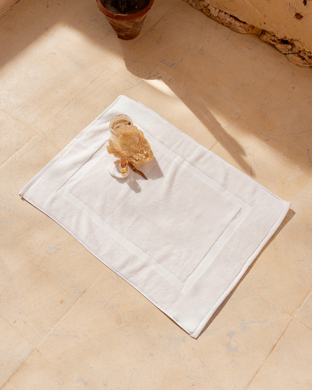 Single Border Bath Mat 900 GSM (Outlet)