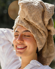 Arabesque Jacquard Towel 600 GSM (Outlet)