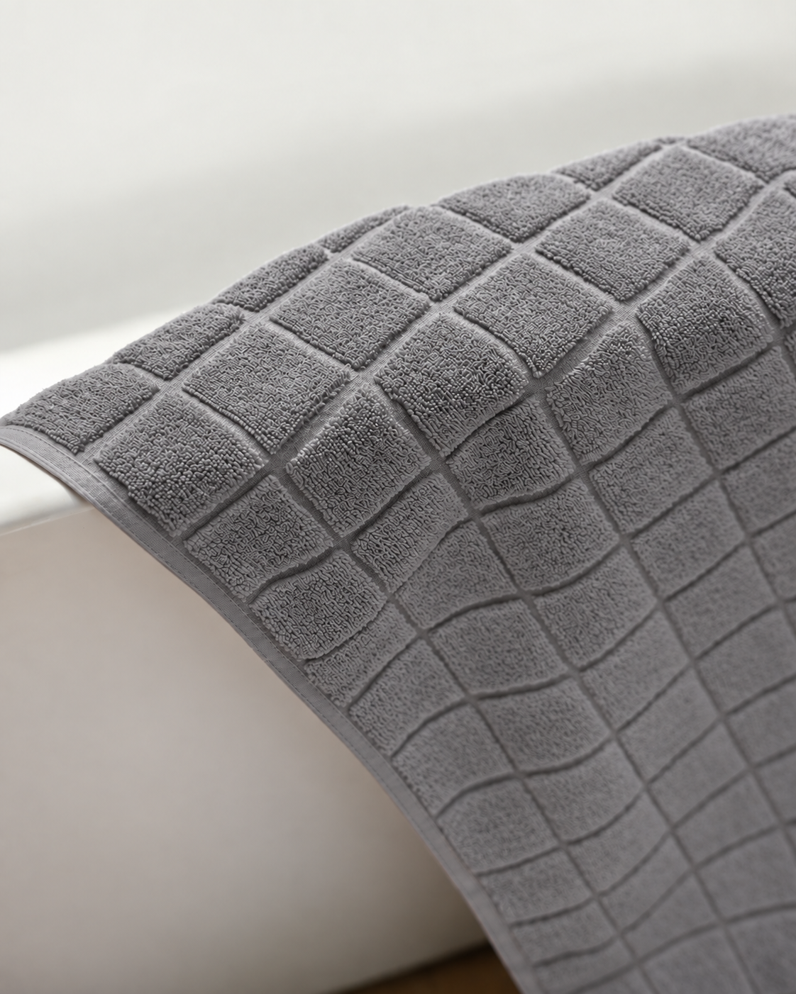 Grid Jacquard Towel 600 GSM