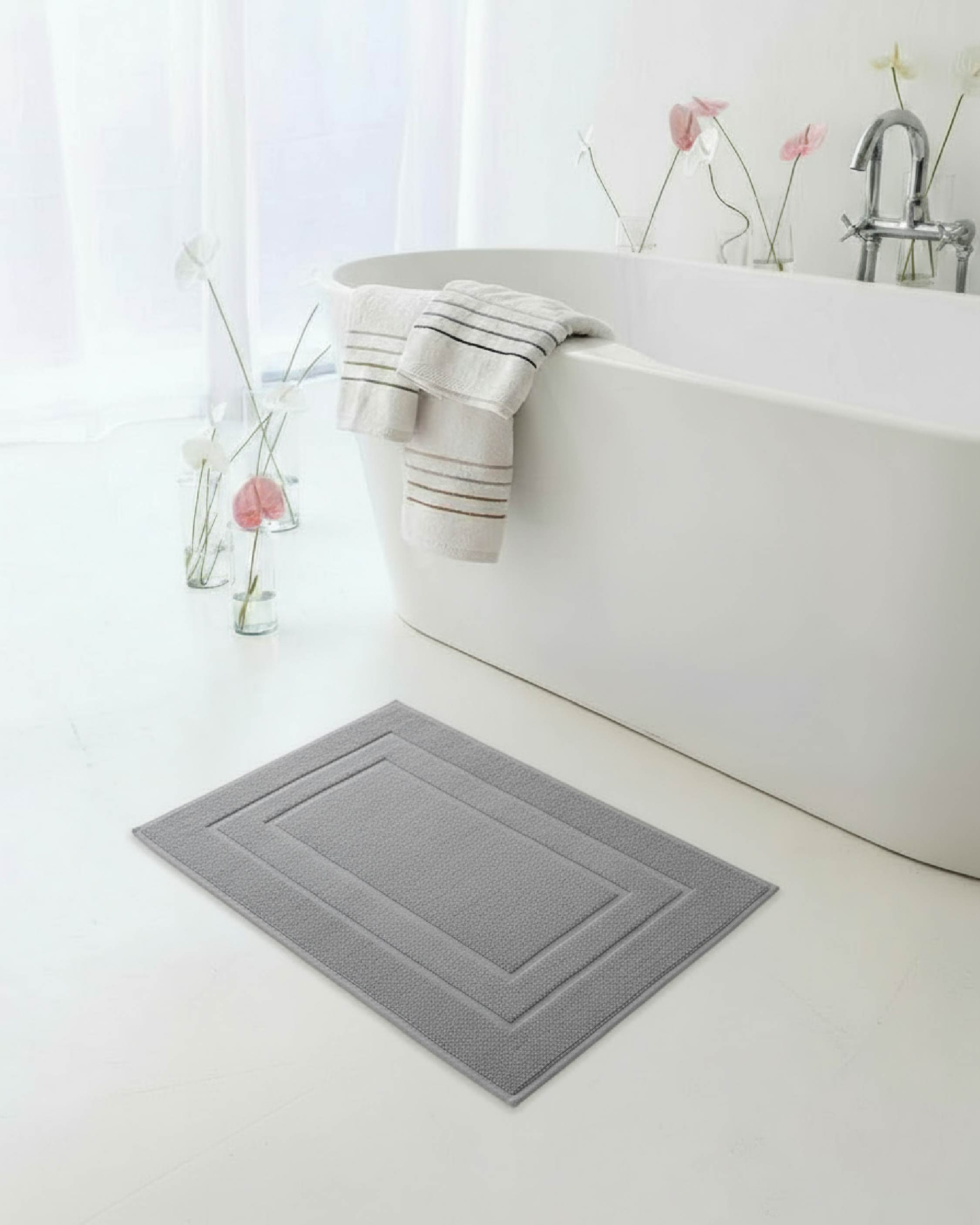 Classic Bath Mat 900 GSM