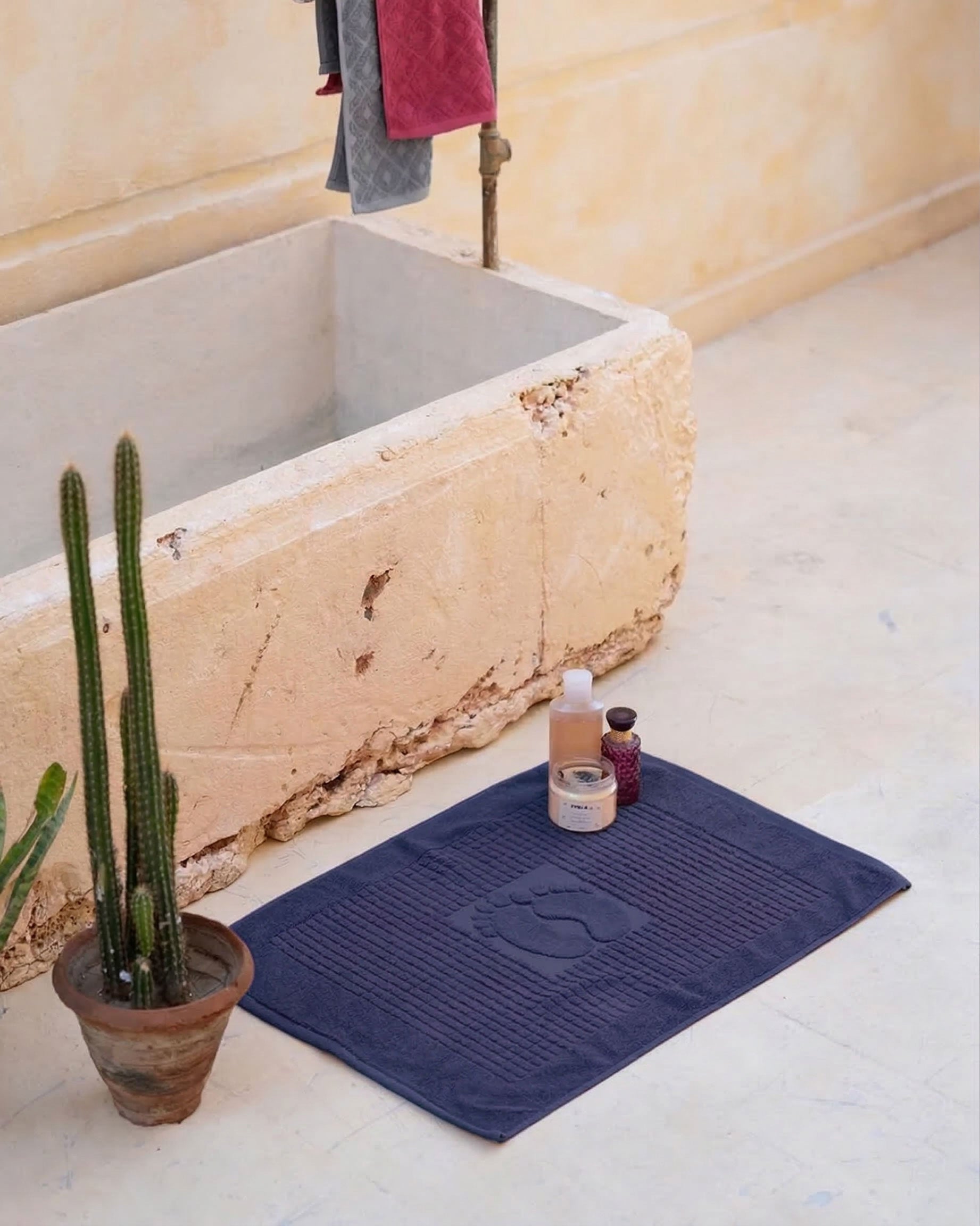 Foot Bath Mat 900 GSM (Outlet)