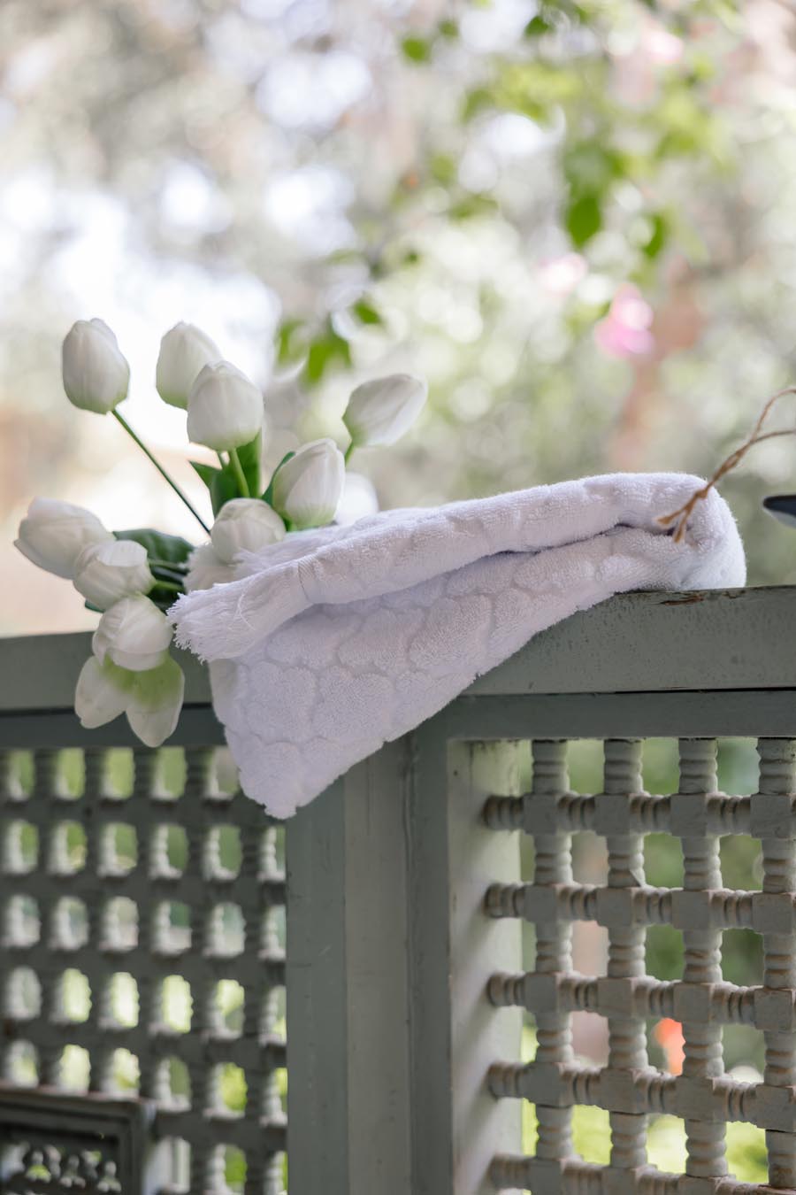 Trifle Jacquard Towel 600 GSM (Outlet)