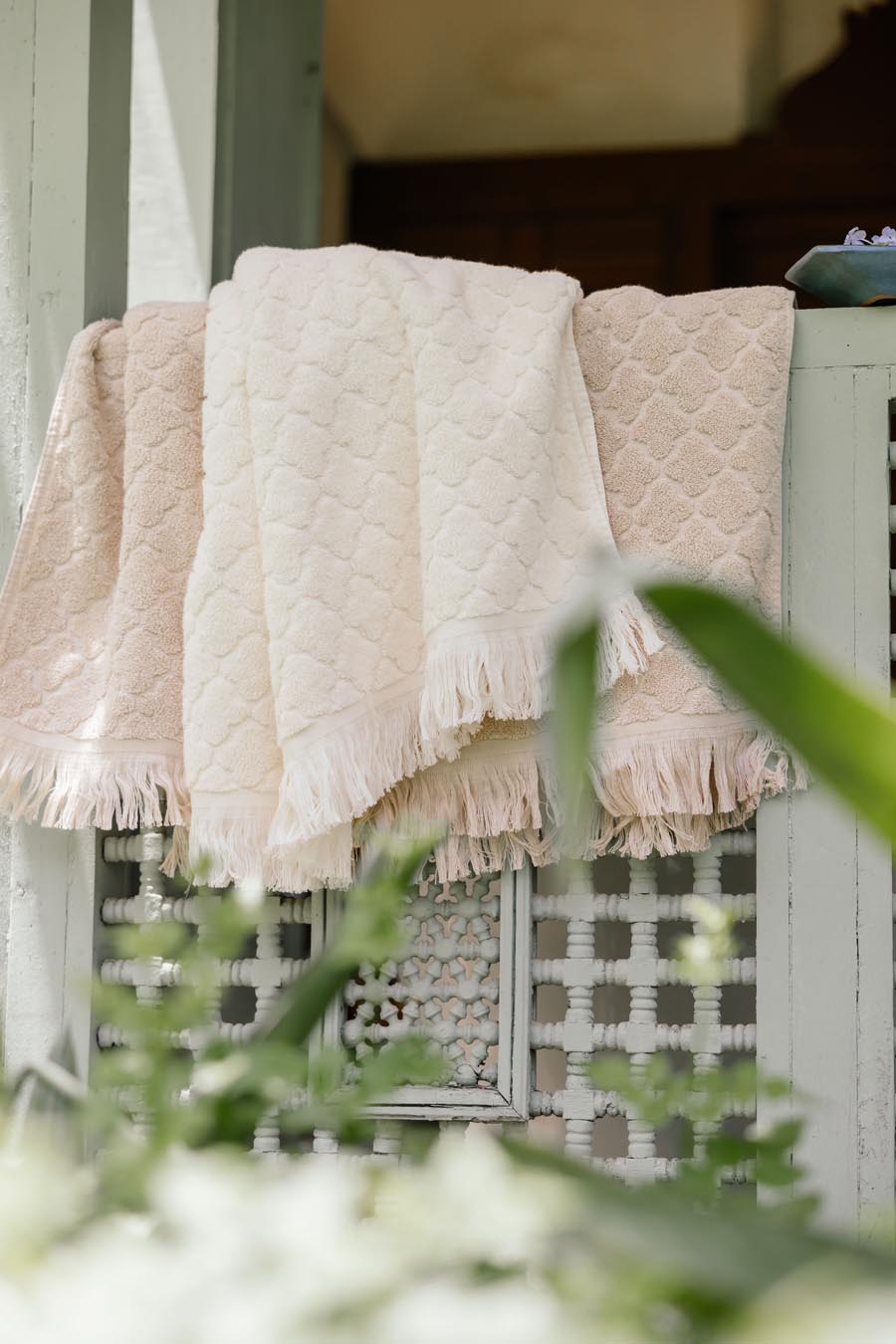 Trifle Jacquard Towel 600 GSM (Outlet)