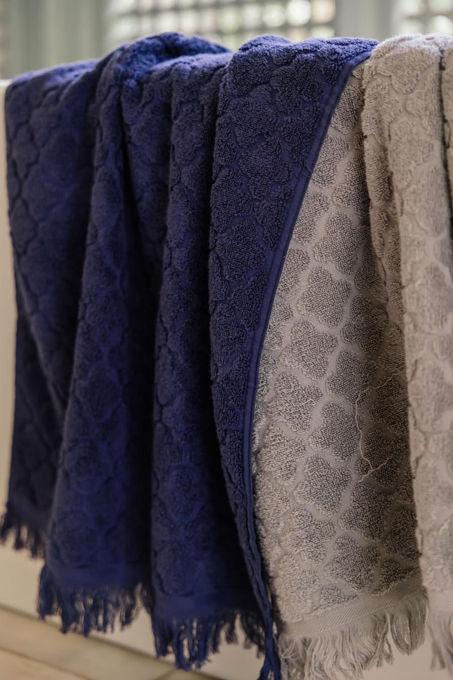 Trifle Jacquard Towel 600 GSM (Outlet)