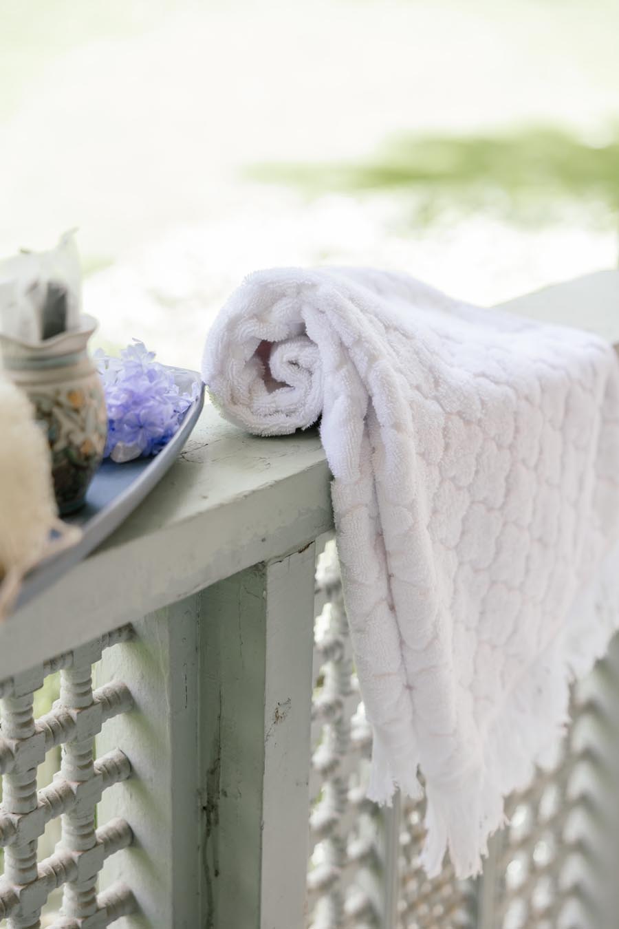 Trifle Jacquard Towel 600 GSM (Outlet)