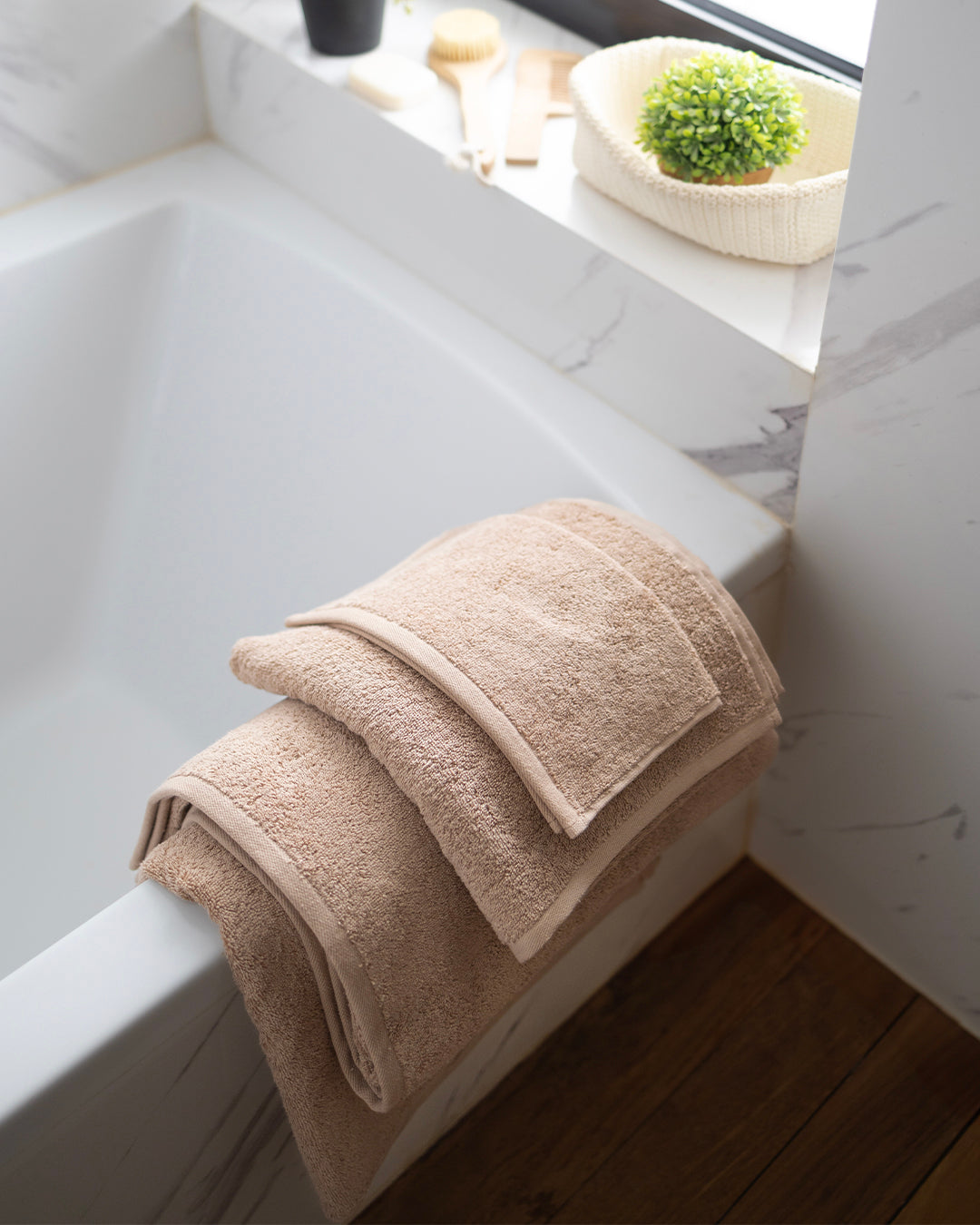 Plain Towels 500GSM (Outlet)