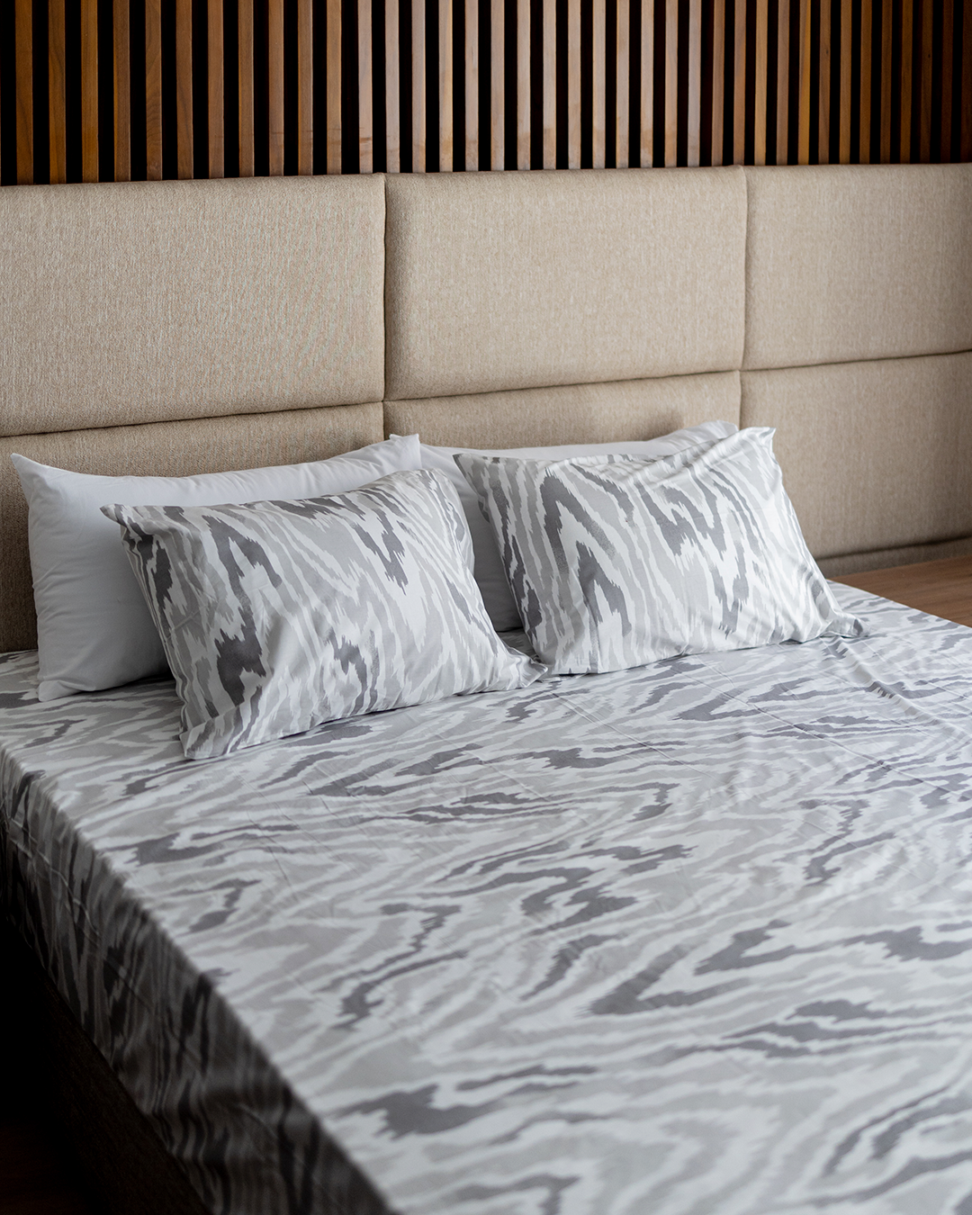 Zebra Bedsheet + Fleece Blanket