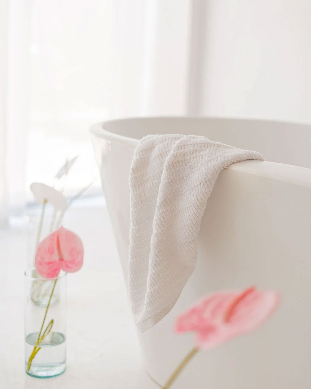 Soft Ribbed Jacquard Towel 600 GSM (Outlet)
