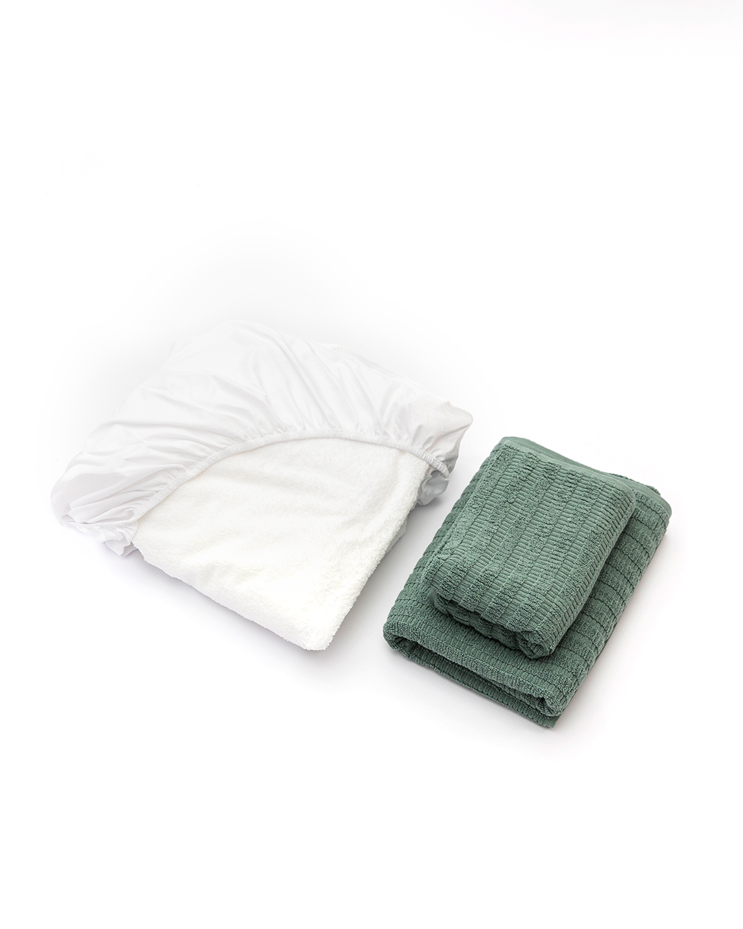 Mattress Protector + 2 Soft Ribbed Towels