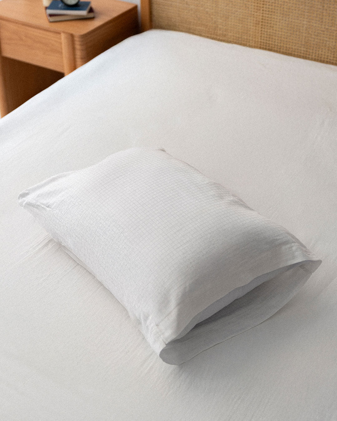 Grid Sateen Pillow Case