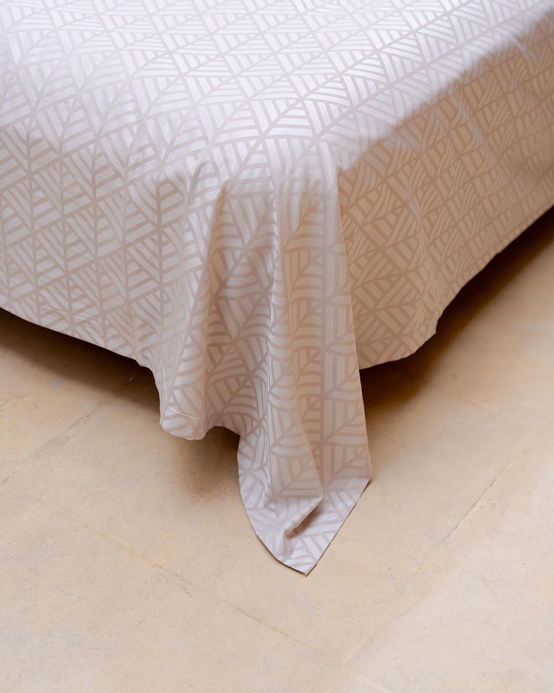 Dune Maze Jacquard Flat Bedsheet