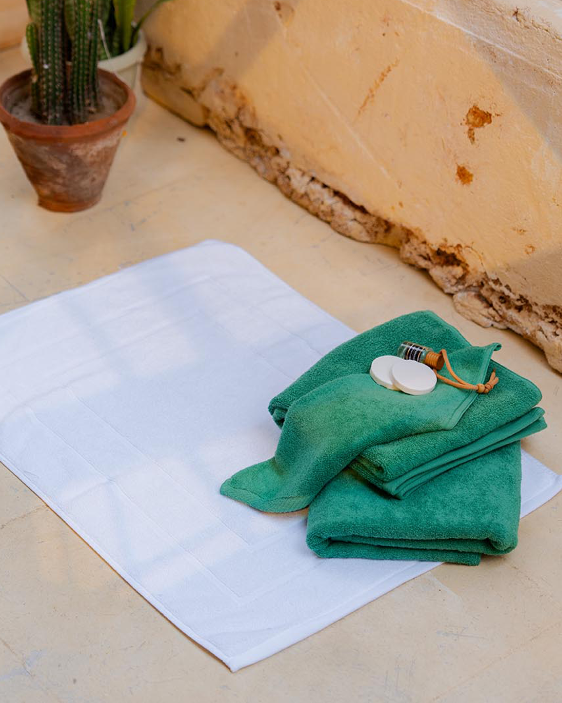 3 Towels + 1 Bath Mat Bundle