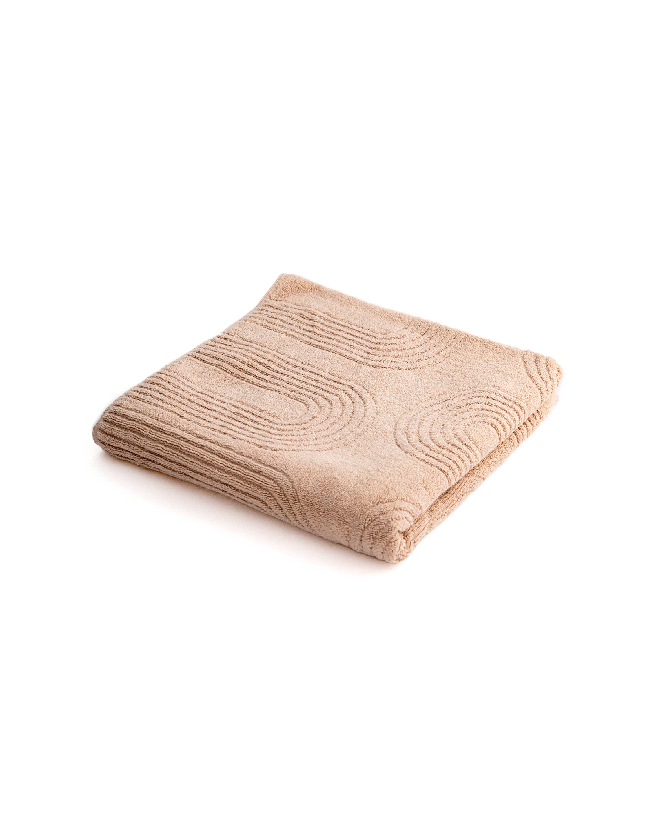 Zigzag Jacquard Towel 600 GSM (Outlet)