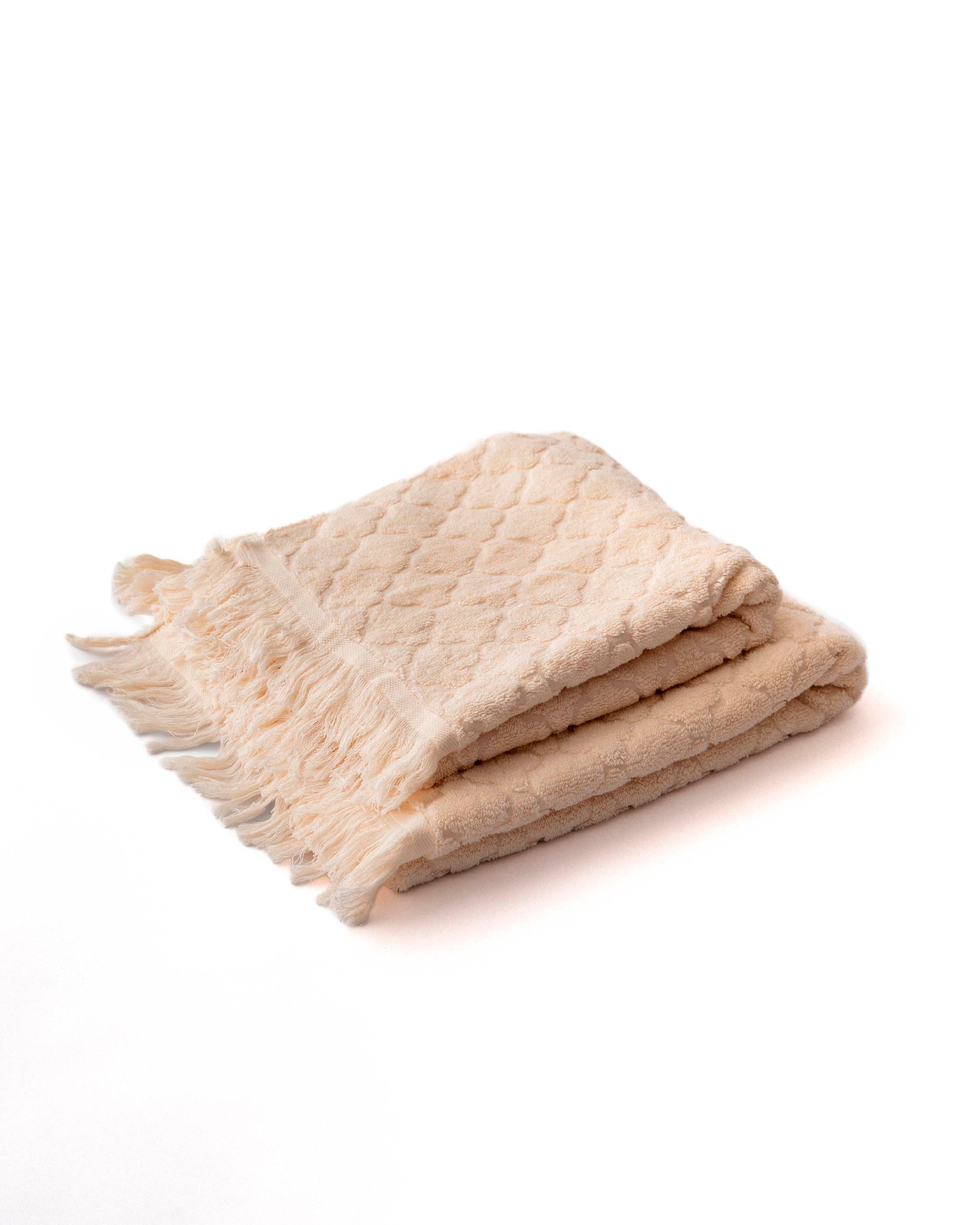 Trifle Jacquard Towel 600 GSM (Outlet)