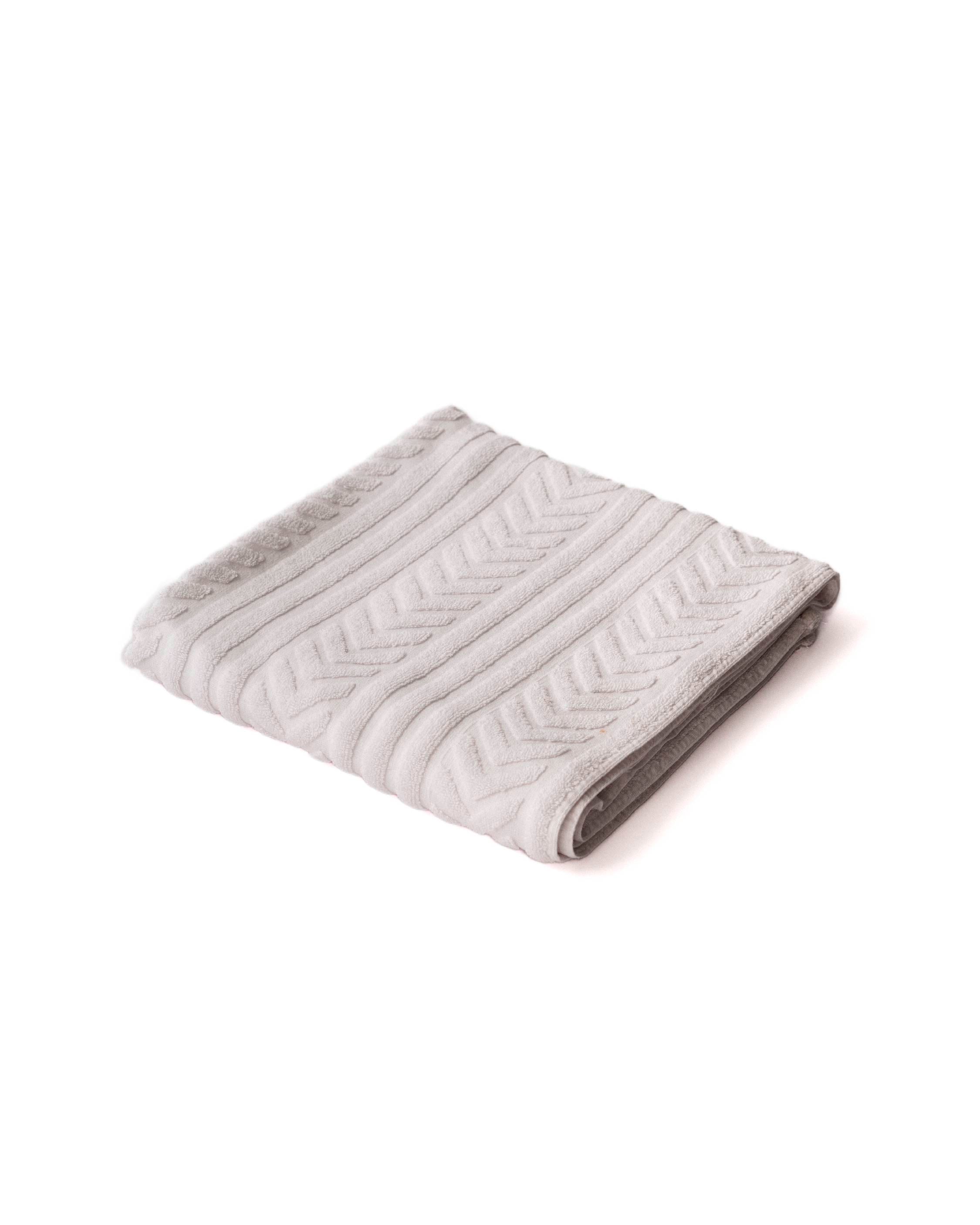Streams Jacquard Towel 600 GSM (Outlet)