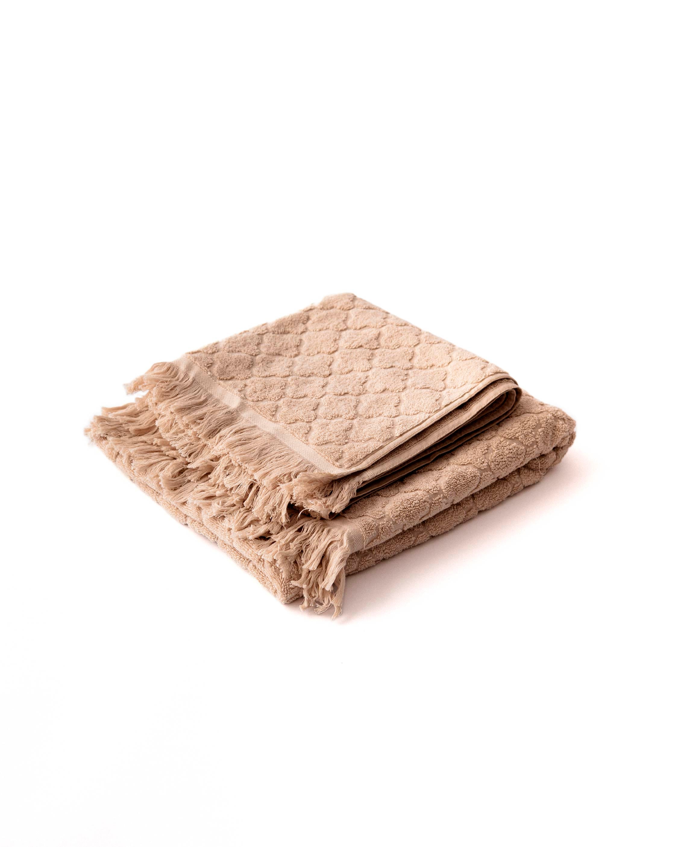 Trifle Jacquard Towel 600 GSM (Outlet)