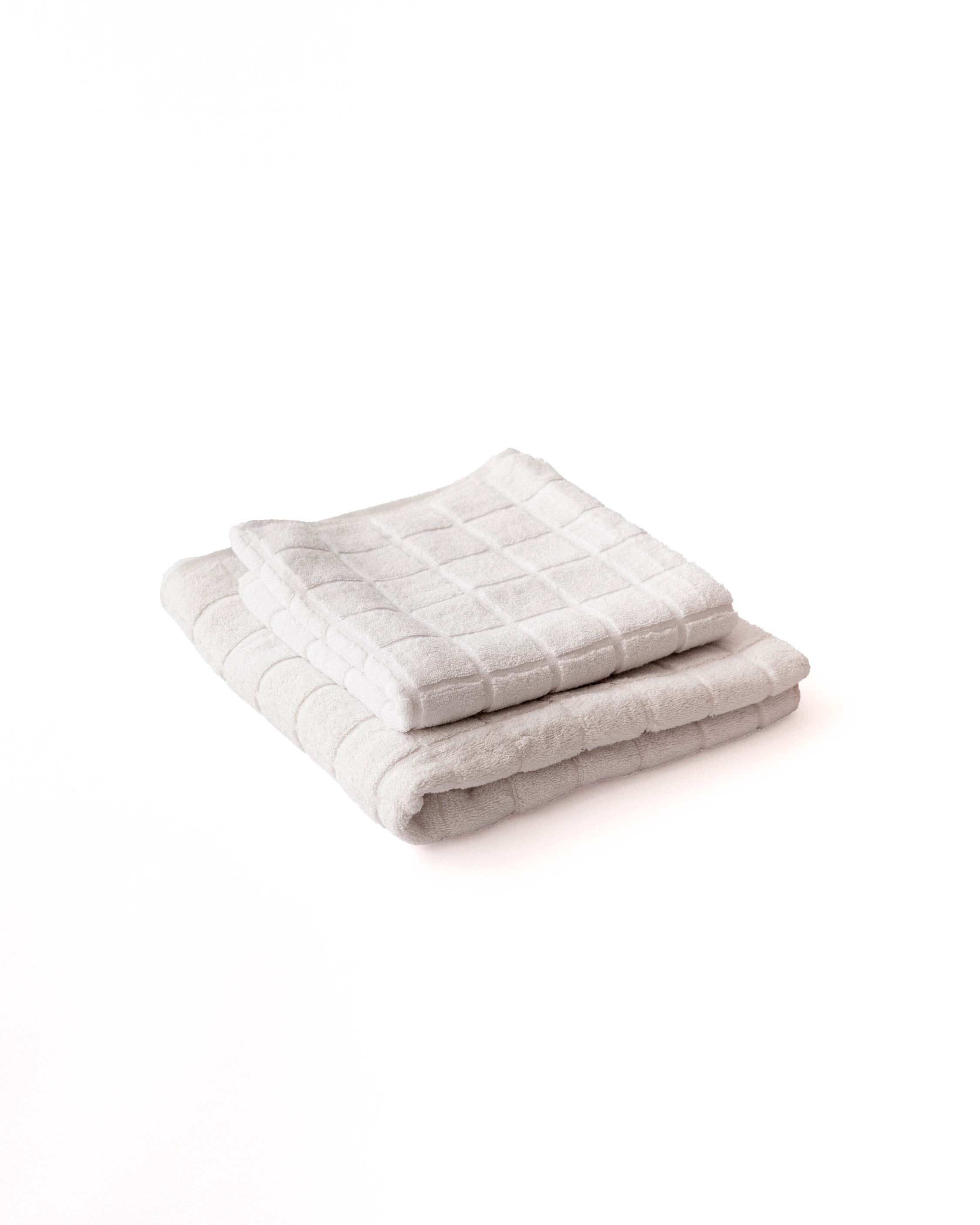 Grid Jacquard Towel 600 GSM
