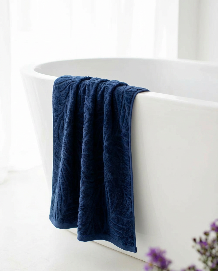 Vine Jacquard Towel 600GSM