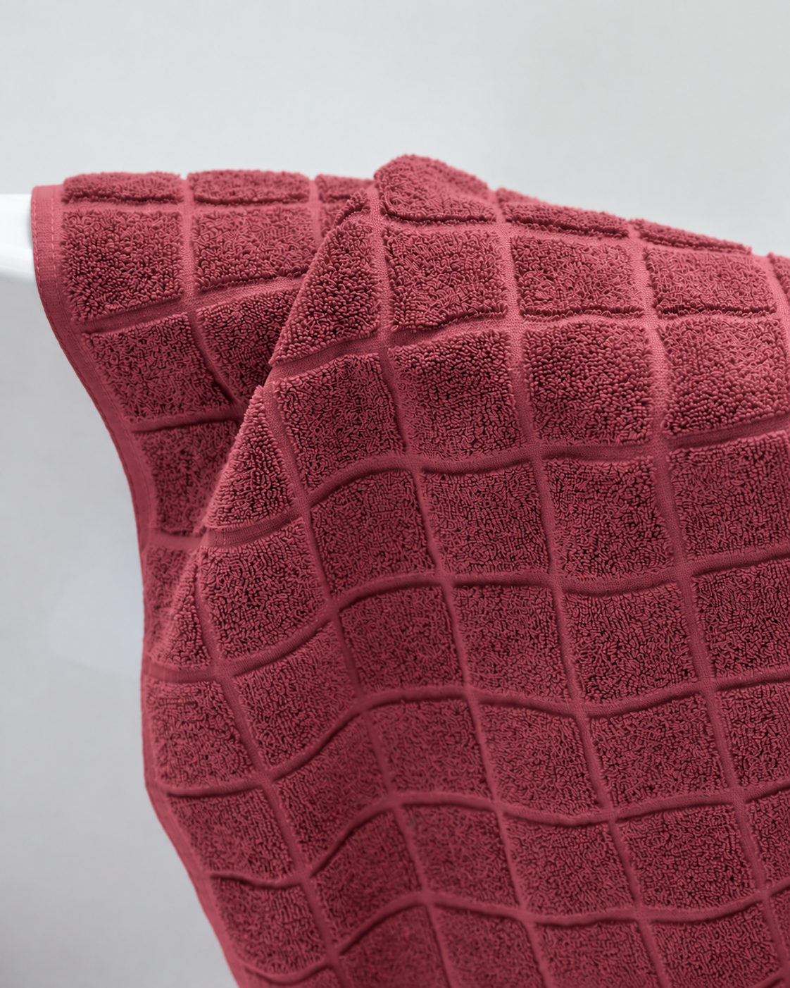 Grid Jacquard Towel 600 GSM